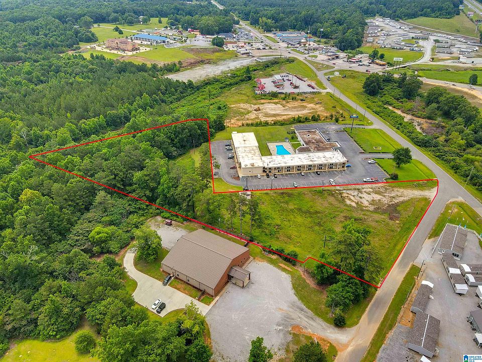 2nd image of Holiday Inn Dr #1