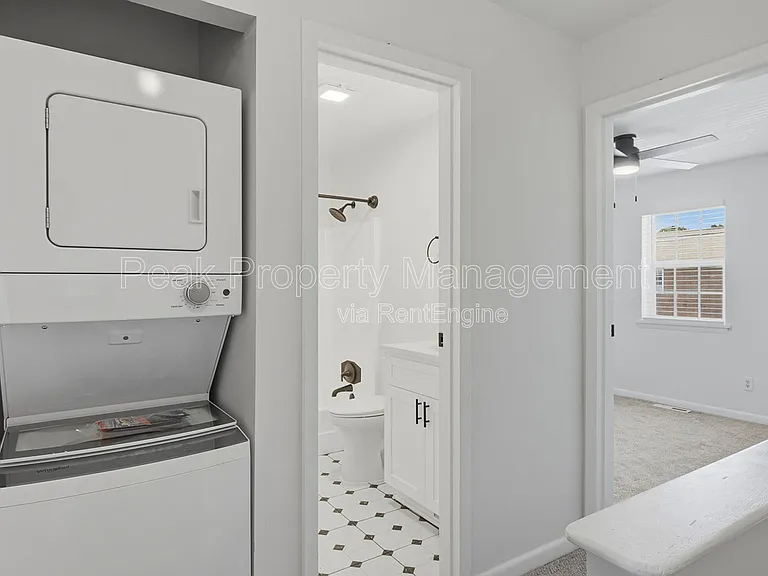 304 S Center St #30 — Photo 13