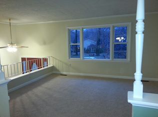 3252 Captain Dement Dr, Waldorf, MD 20603