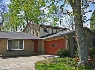 3850 E Lake Rd, Sheffield Lake, OH 44054