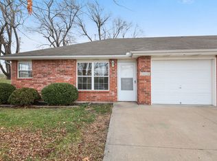 1400 SE Henley Ct, Blue Springs, MO 64014
