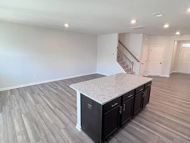 1008 Pate Farm Ln — Photo 6