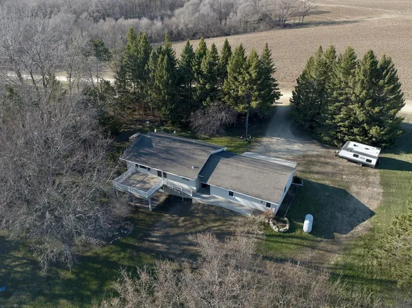 12520 440th St, Wanamingo, MN 55983