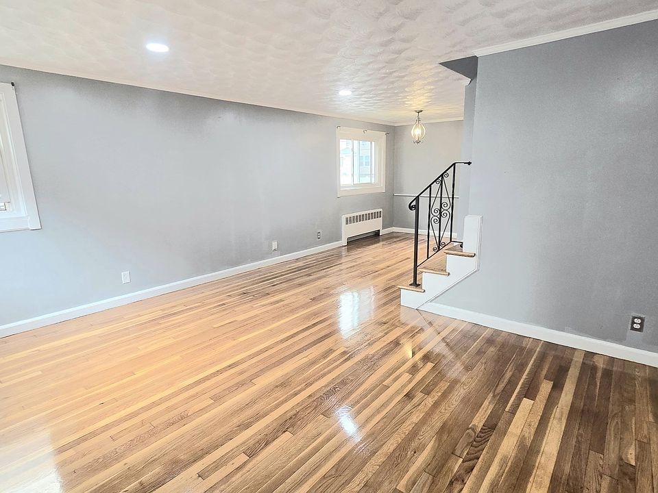 1st image of 11 Stow Rd