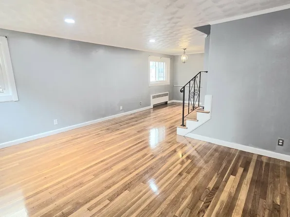11 Stow Rd, Mattapan, MA 02126
