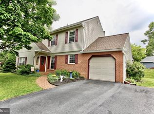 2004 Mill Plain Ct, Harrisburg, PA 17110