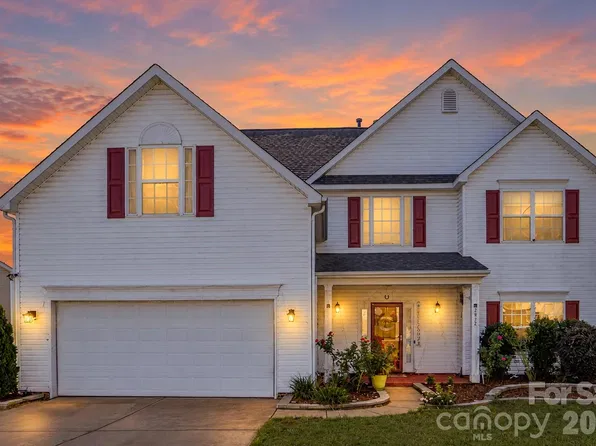 2872 Watercrest Dr NW, Concord, NC 28027