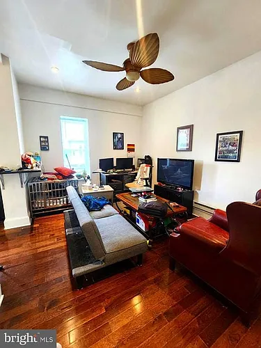 4043 Spring Garden St #2R Photo 1