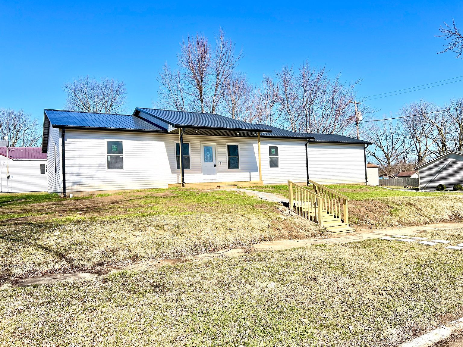 710 W 8th St W, Rushville, IN 46173 Zillow