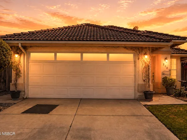 212 E Varner Ct, Santa Maria, CA 93458