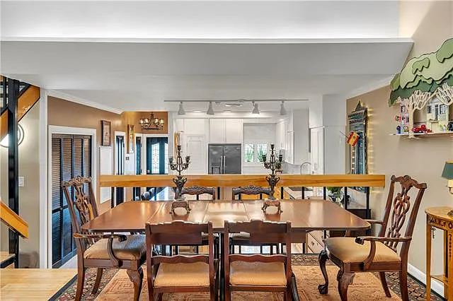 7300 Lakeshore Dr #20 — Photo 5