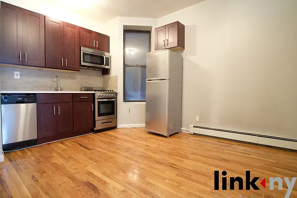 Rented by Link NY Realty | media 15