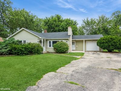 1217 S Naperville Rd, Wheaton, IL, 60189