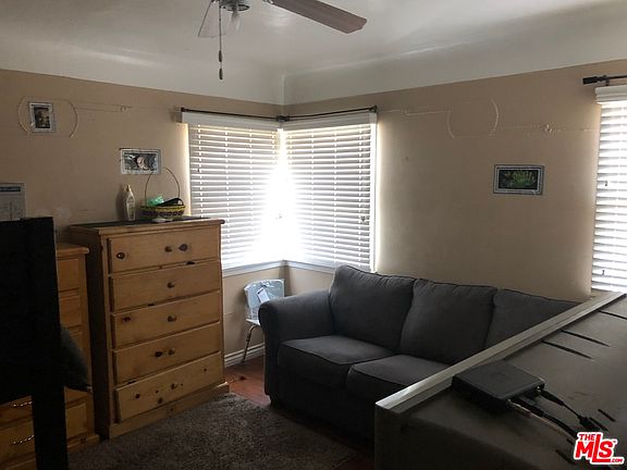 5th image of 8927 S Wilton Pl
