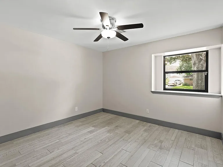 5522 Braesvalley Dr — Photo 19