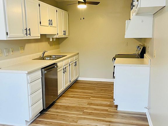 5th image of 4405 Greenfern Way