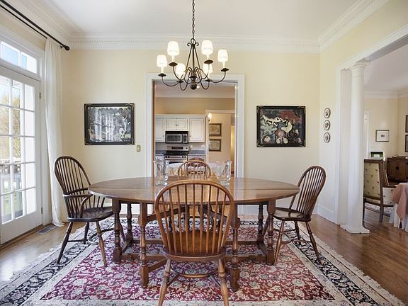 4th image of 54 Montauk Avenue Ext