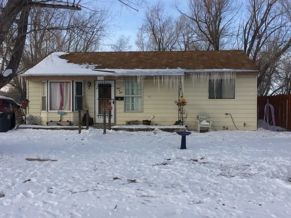 301 E Hugus St, Rawlins, WY 82301