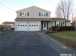 5329 Amalfi Dr, Clay, NY 13041