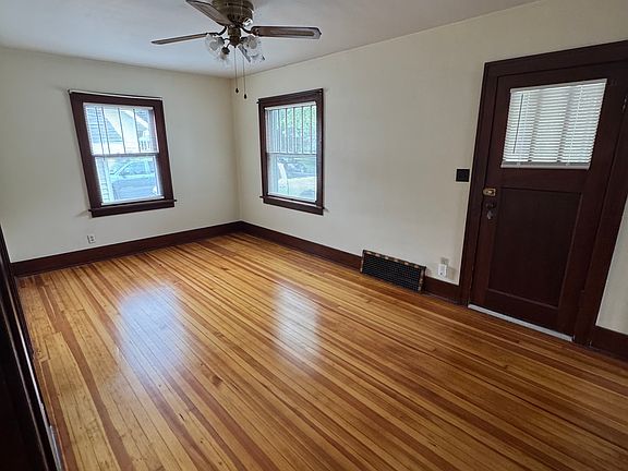 2nd image of 509 N 22nd St