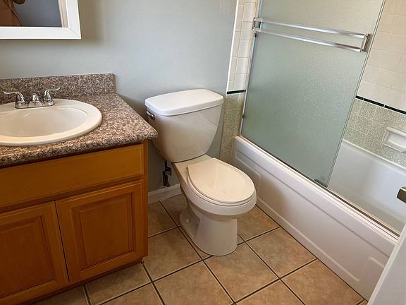4th image of 18 Huntwood Way APT 3