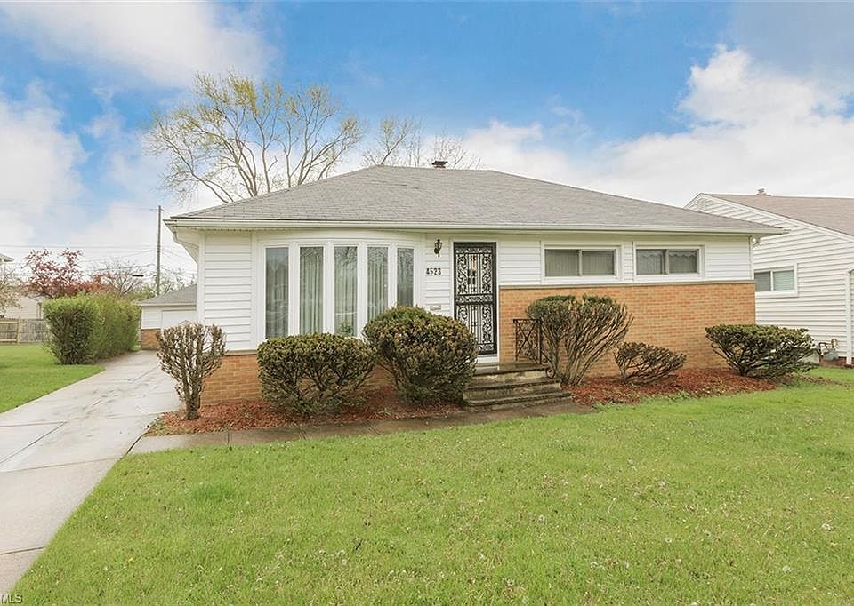 1st image of 4523 E Frontenac Dr