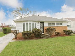 4523 E Frontenac Dr, Warrensville Heights, OH