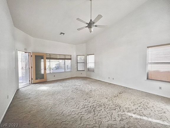 5th image of 1444 Castle Crest Dr