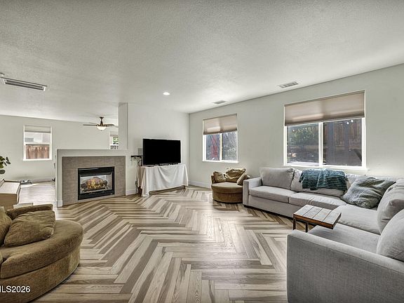 5th image of 480 Luciana Dr