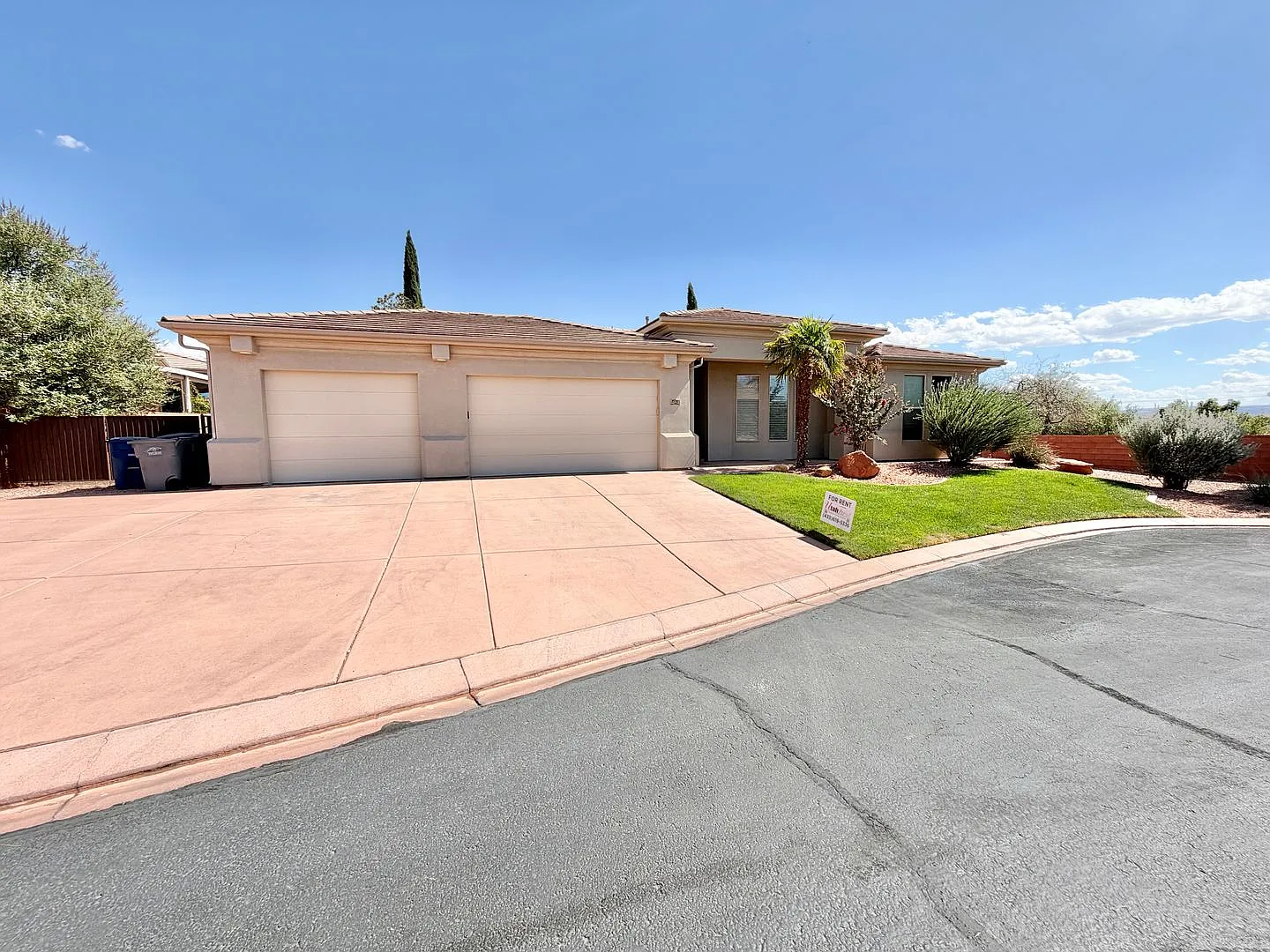 St George Home — Photo 2