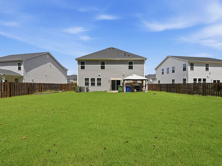313 Summer Ranch Dr — Photo 24