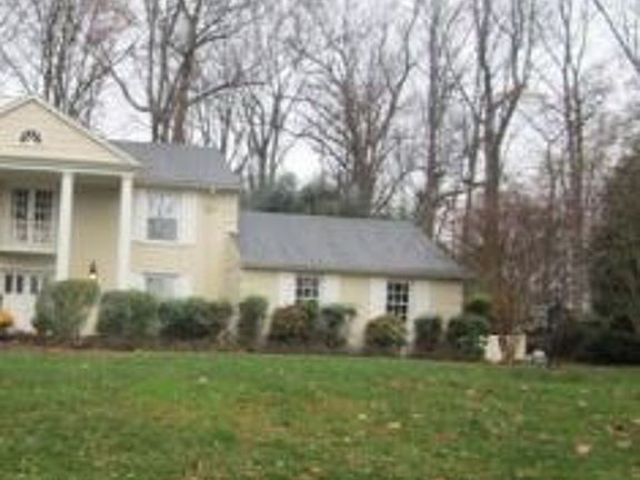 2nd image of 866 Merriewood Ln