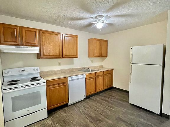 3rd image of 6316 Urbandale Ave #8