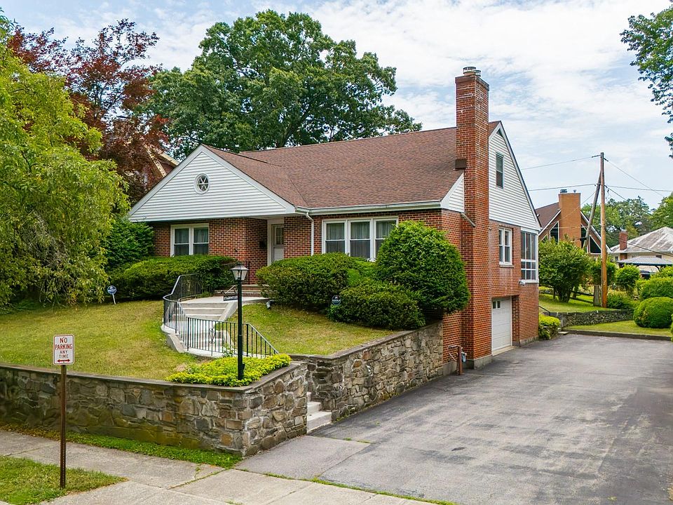 1st image of 10 Degarmo Place