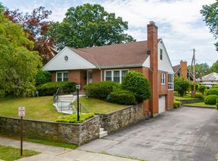 10 Degarmo Pl, Poughkeepsie, NY 12601