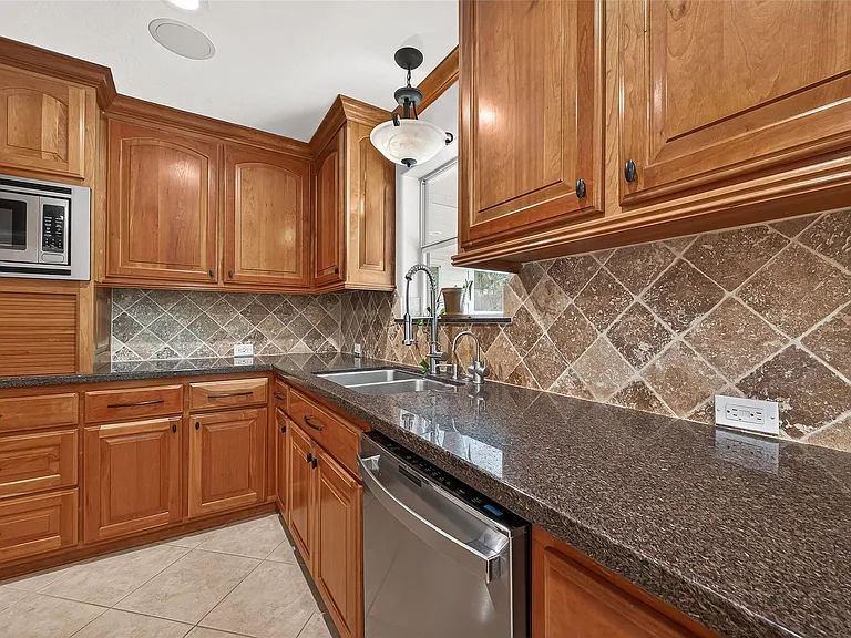 903 Sugarfield Ct — Photo 18