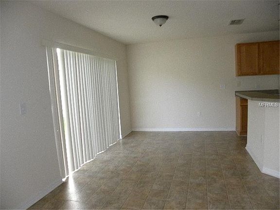 3rd image of 159 Owenshire Cir