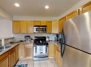 801 S 19th St #B, Philadelphia, PA 19146