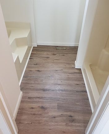 Master tub shower area