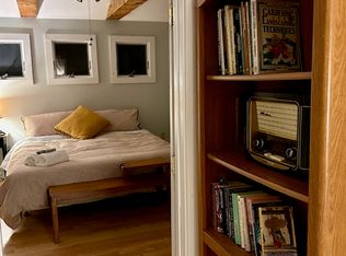 19 Union Ct, Boothbay Harbor, ME 04538