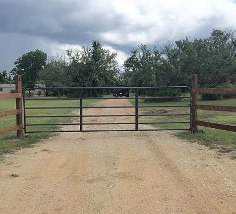 3rd image of 6251 County Road 330