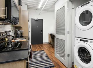 967 W Dakin St #715, Chicago, IL 60613