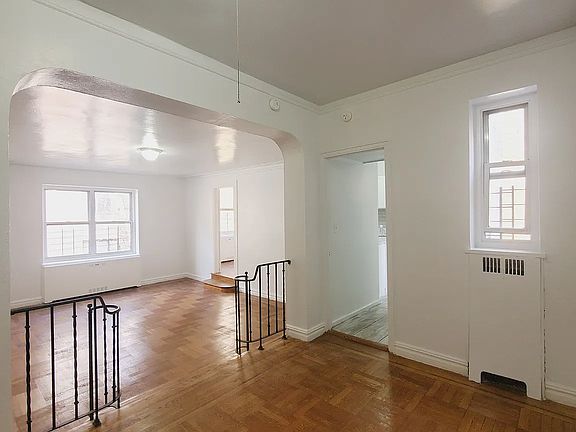 2nd image of 711 Walton Ave APT 4R