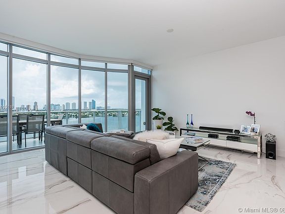 4th image of 17111 Biscayne Blvd Unit 1511