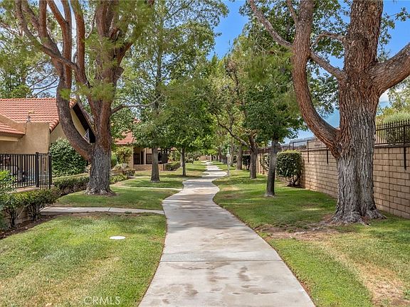 3rd image of 19064 Elm Dr