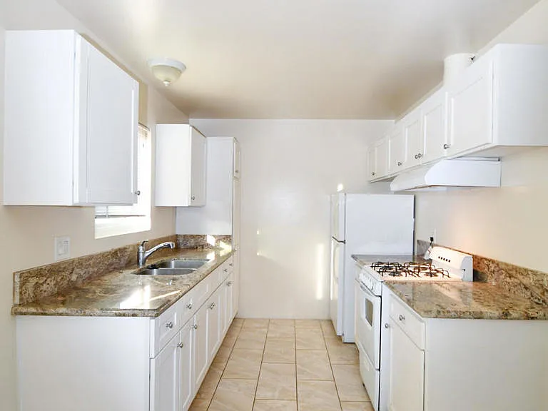 5009 Nautilus St #14 — Photo 4