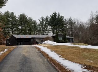 1233 Smyth Rd, Hooksett, NH 03106