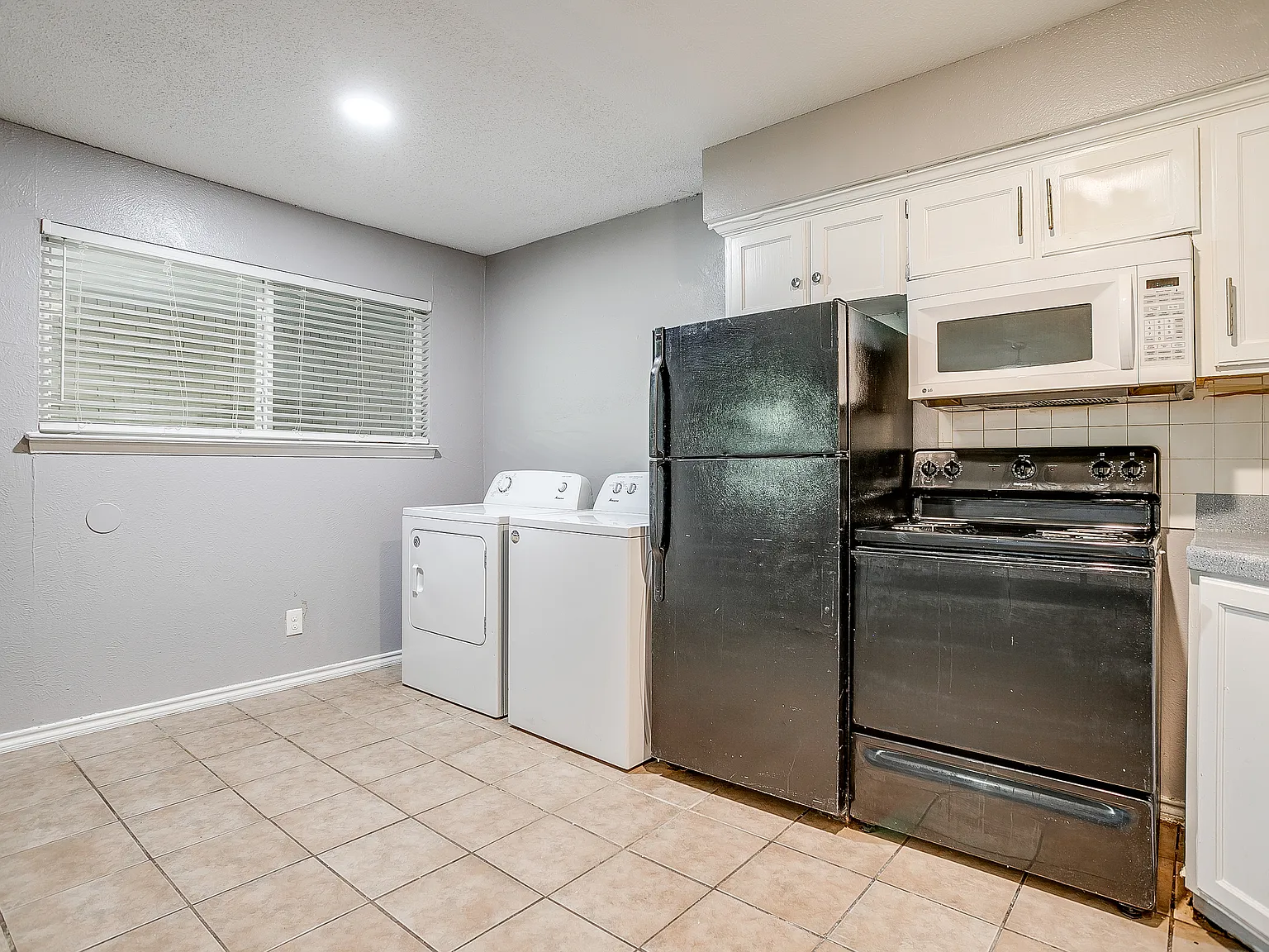 Irving Properties — Photo 2