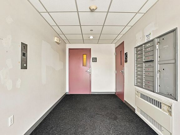 4th image of 275 W Main St APT 14