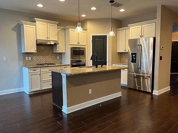2nd image of 93 Hiller Ln